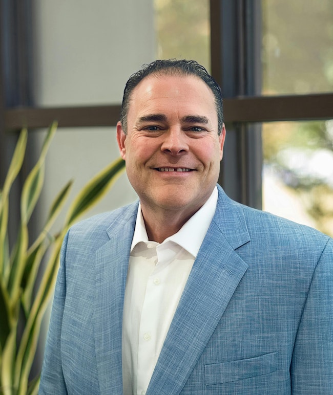 6903889c568569d472fdd90e Mec Matt Lyons Photo 1025