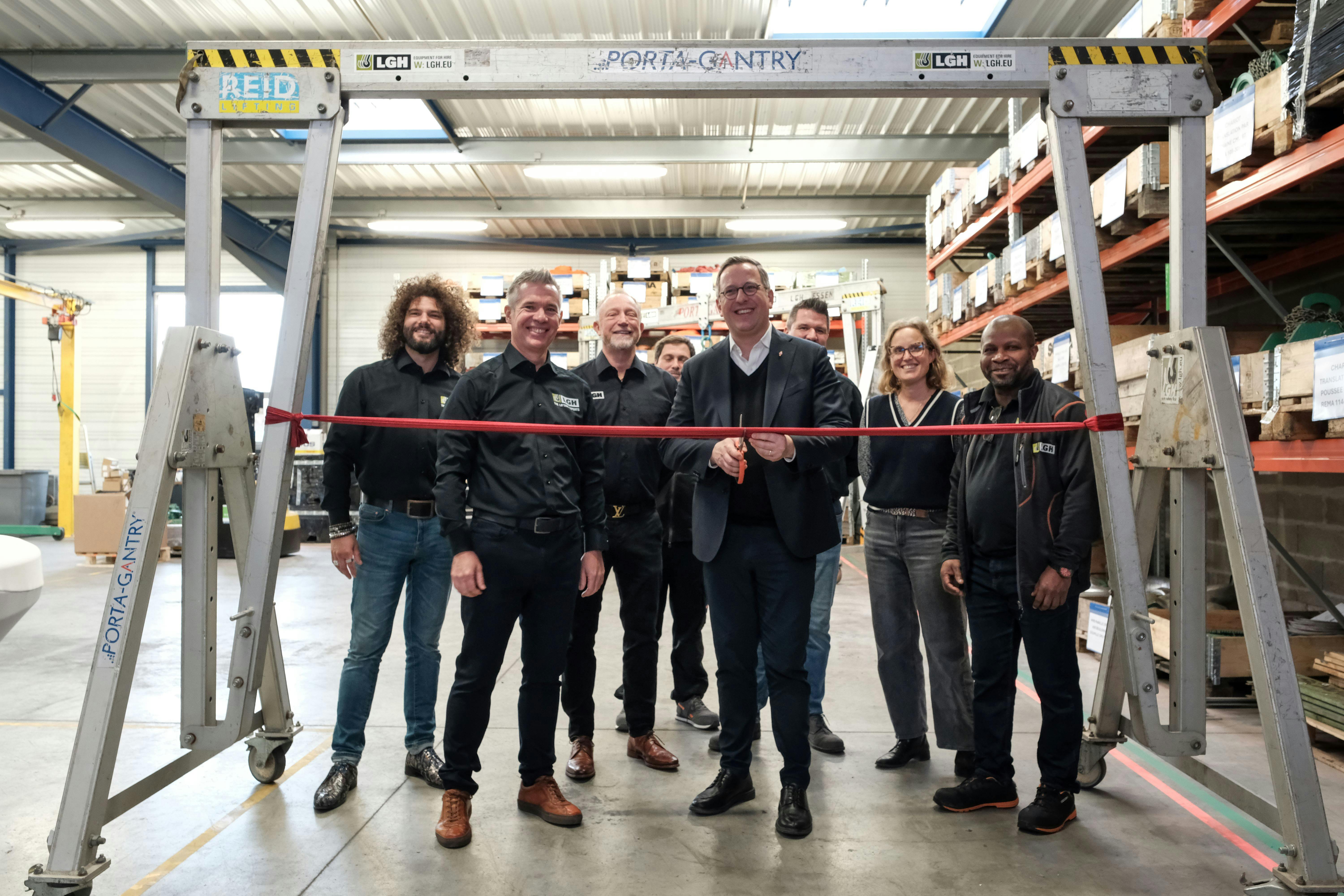 Pierre-Frederic Billet, mayor of Dreux, France, cuts the ribbon to open LGH&rsquo;s new facility.