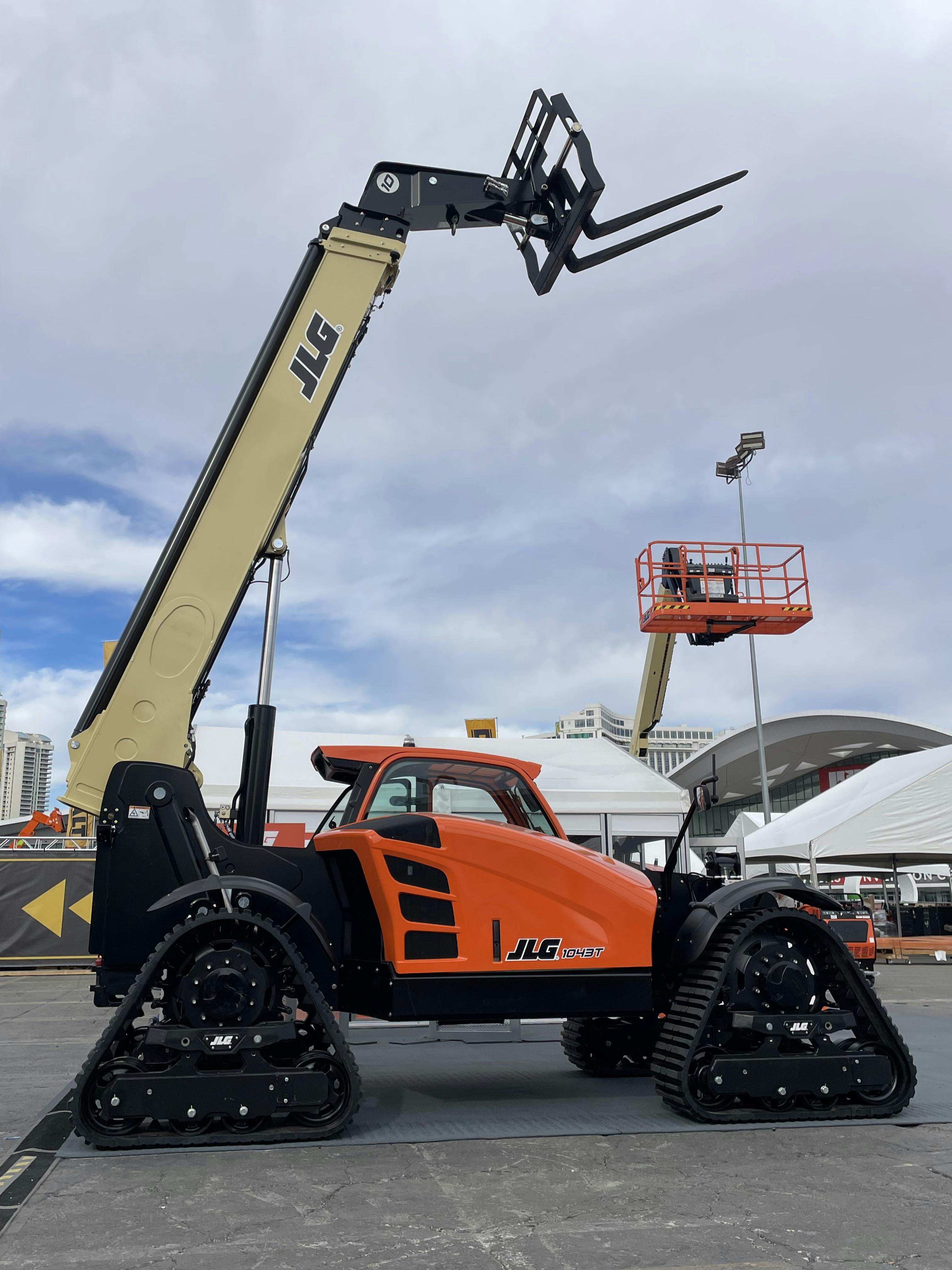 697a94ec853b1532d2267f19 Jlg Concept 1043t Quad Track Telehandler Woc 126