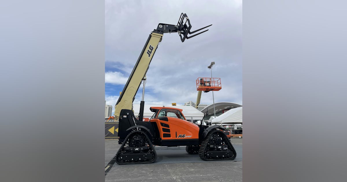 JLG Previews 1043T Quad Track Telehandler to Work in Challenging ...