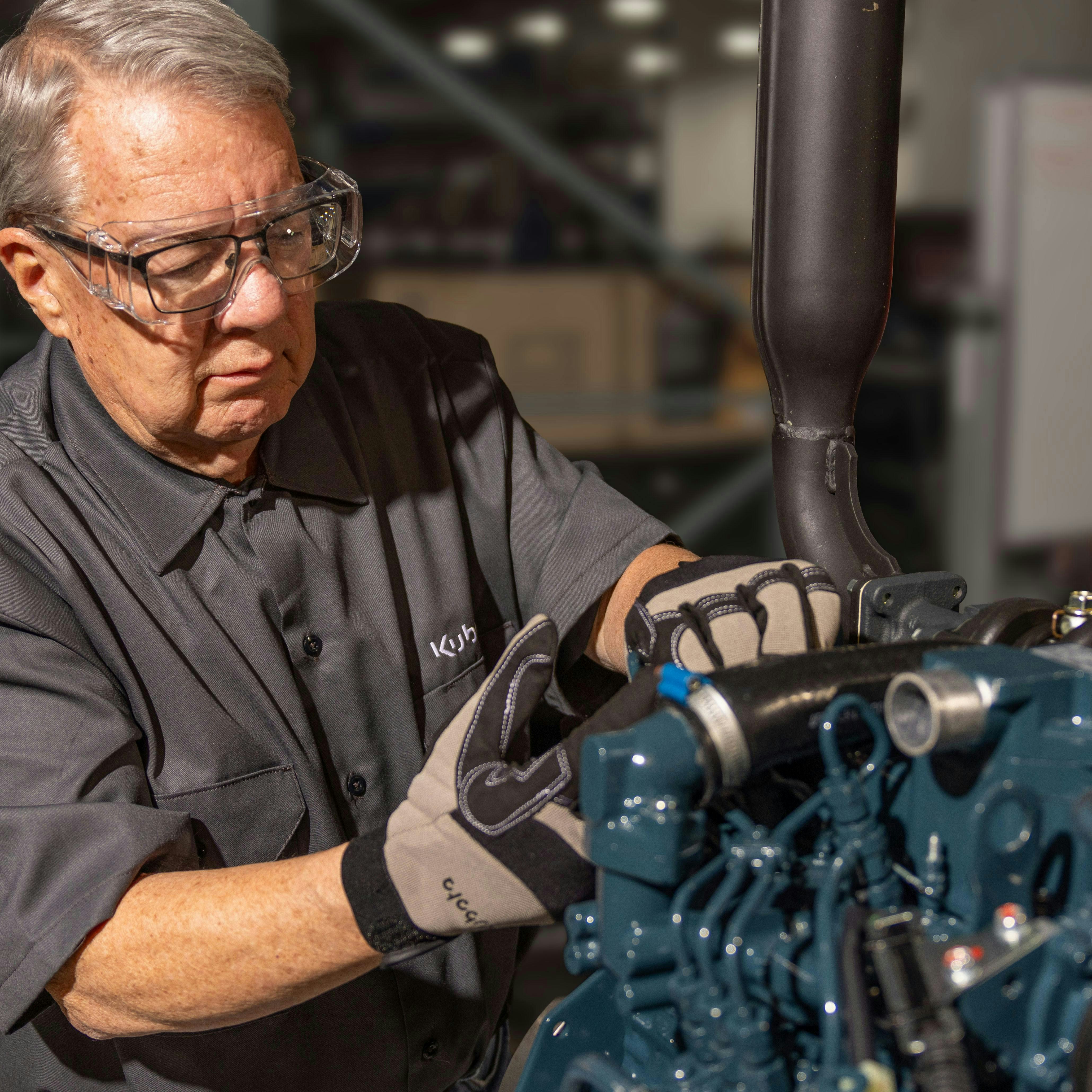 698fb1ff5e2acb38c2c265f1 Kubota Engine Warranty 226