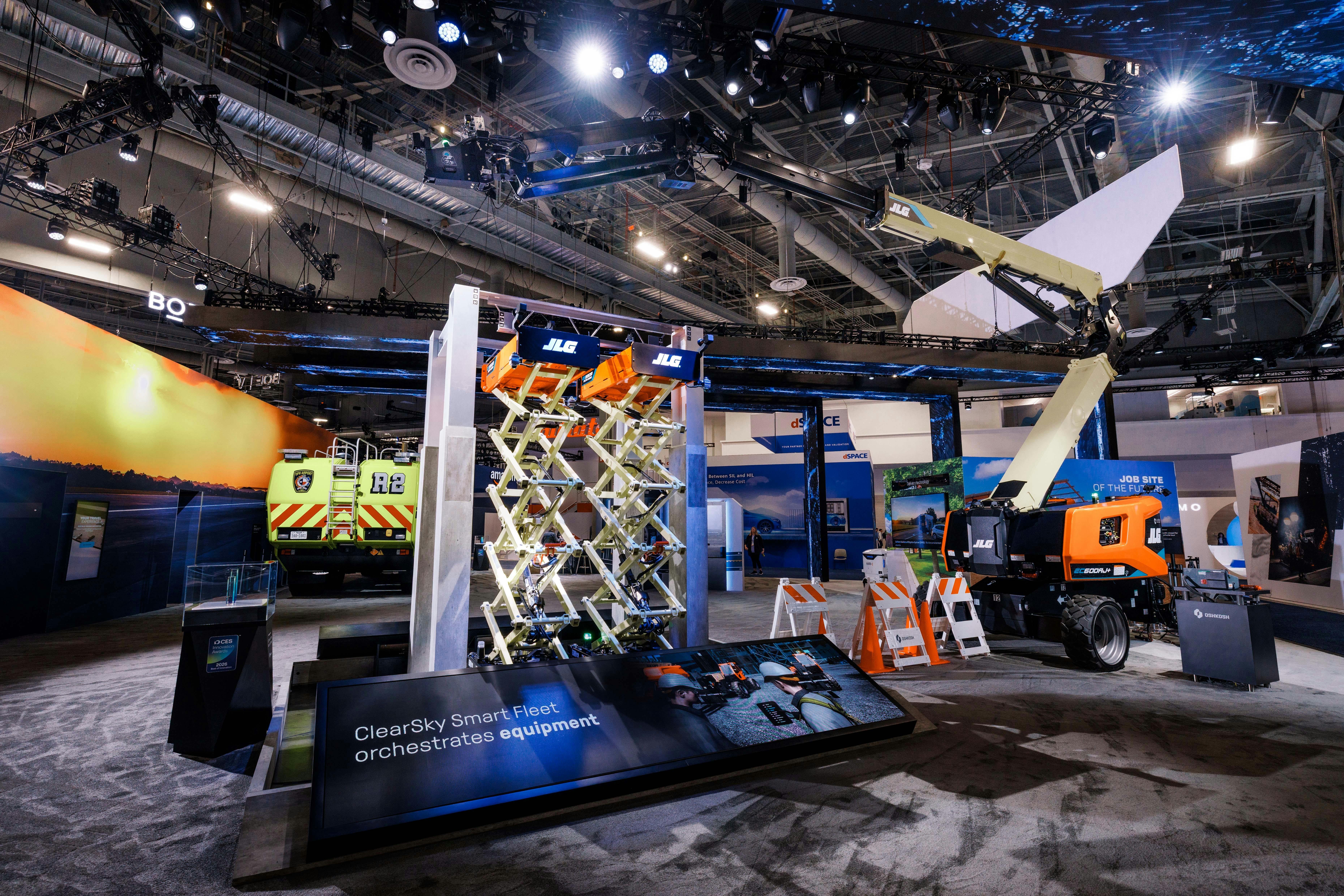 69af0433657743dd272275d8 Jlg Ces At Conexpo 326