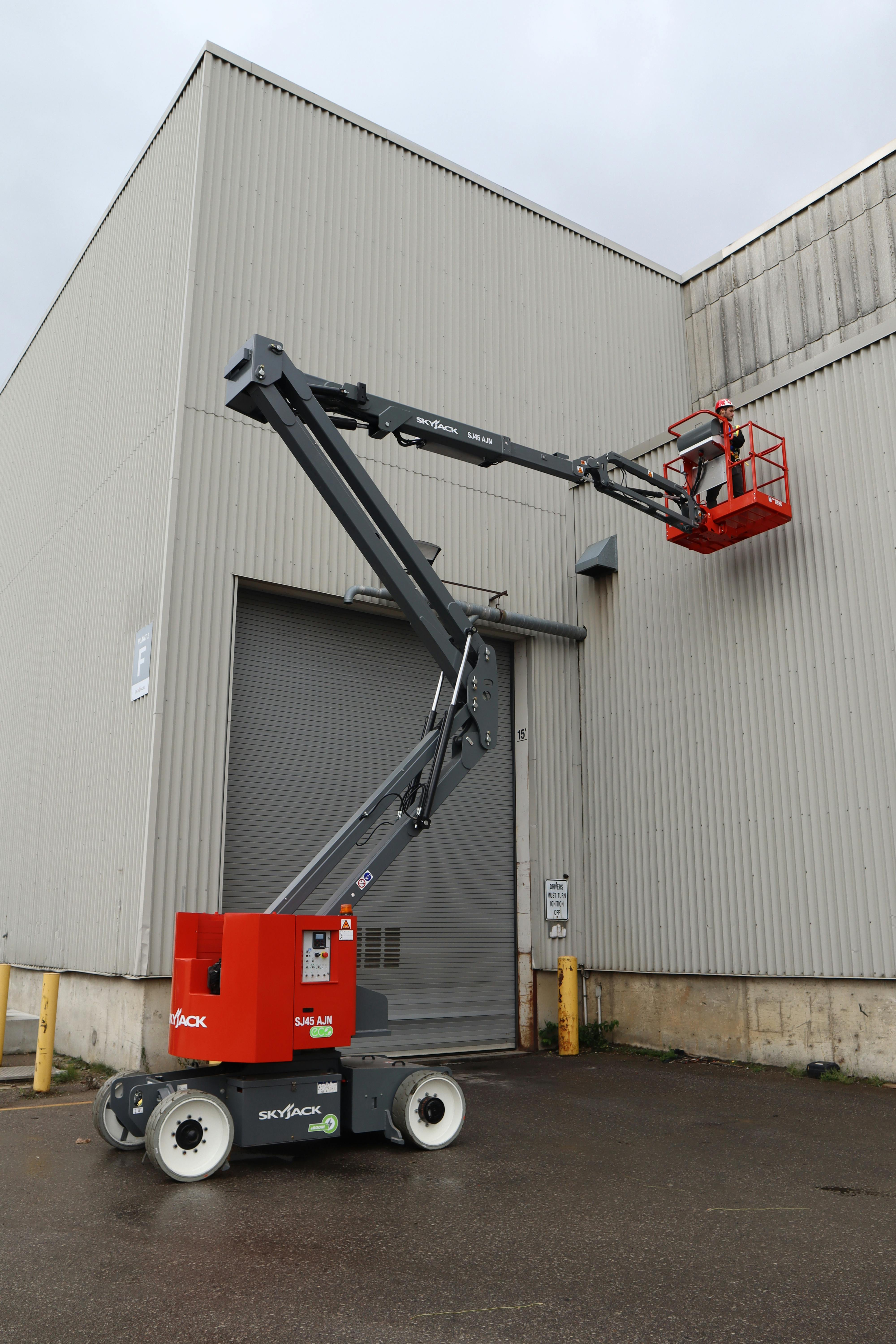 69b064a0097fa818d21ad3cd Skyjack Sj45 Ajn Conexpo 326