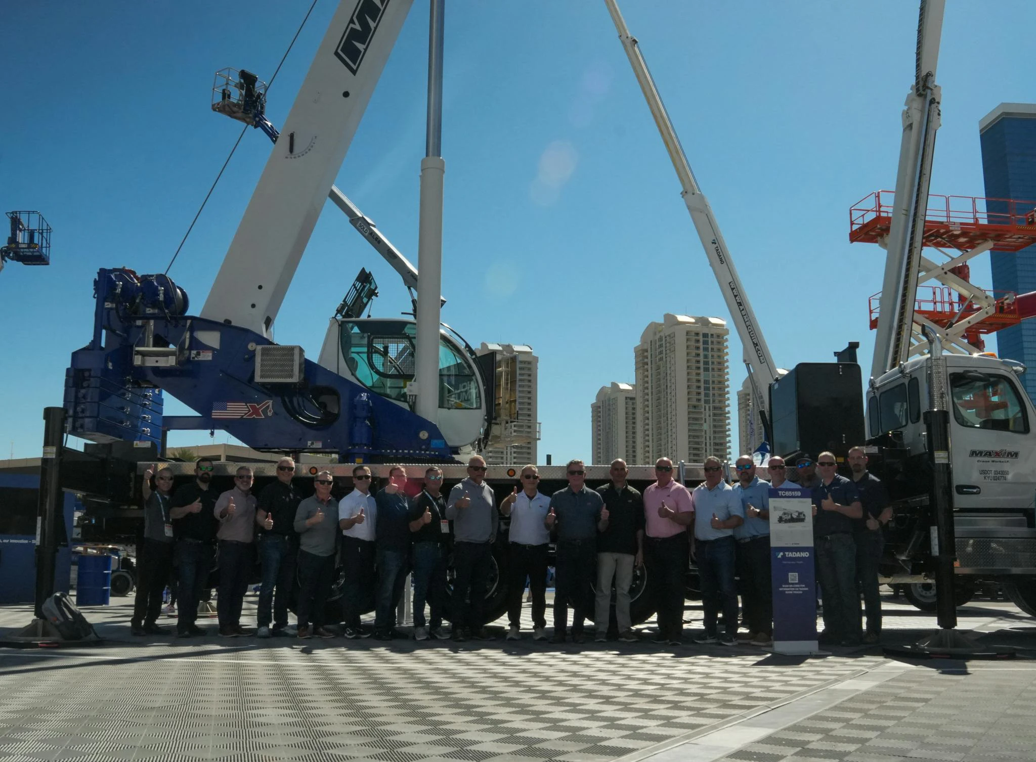 69b08641097fa818d21aed1a Maxim Crane At Conexpo 326