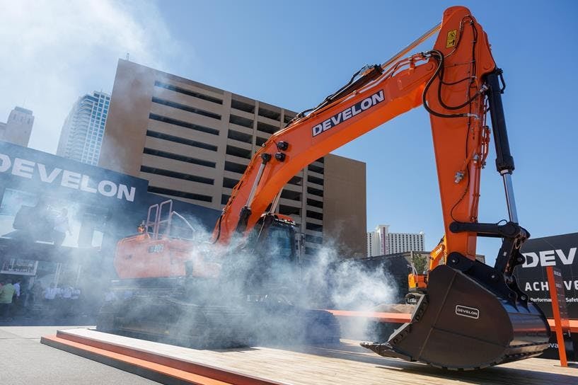 69c2f72cae719ede25f753dd Develon Excavator 326