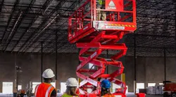 united_rentals_lift_employees_226