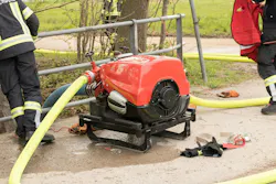 6a7e3c25f4e3249d329e2960 Opei Pump Photo 826