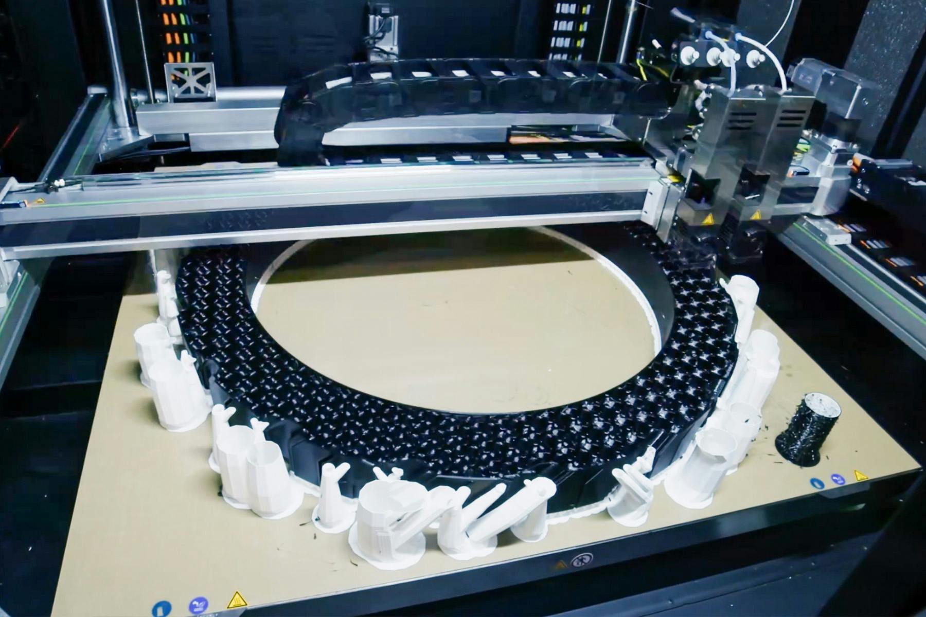 OTR3DLab's can produce full-size prototypes of off-the-road tires, wheels, tracks or related components using 3D-printing technology.
