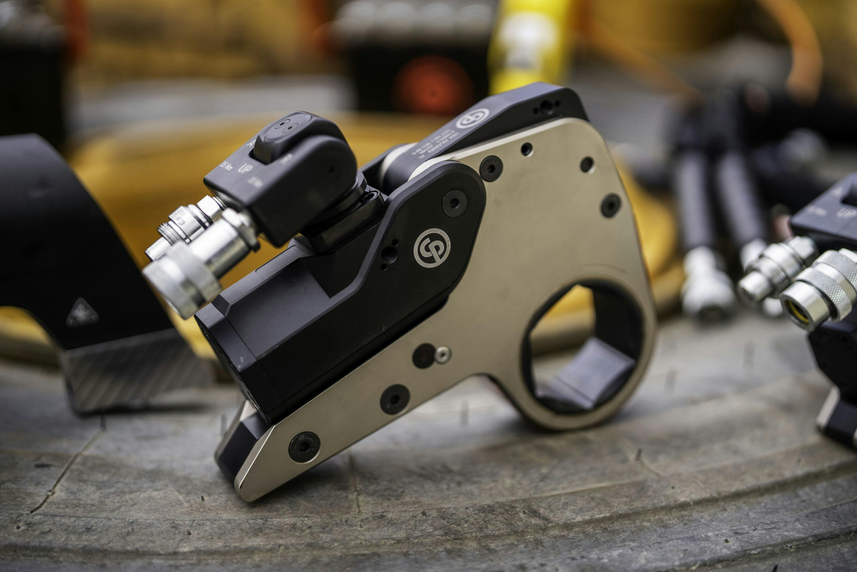 chicago_pneumatic_hydraulic_torque_wrenches_1026